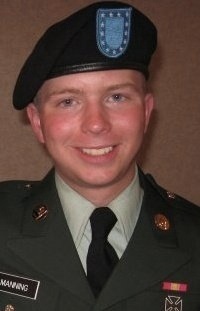 Vojak Bradley Manning sťahoval