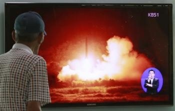 Severná Kórea vypálila dve