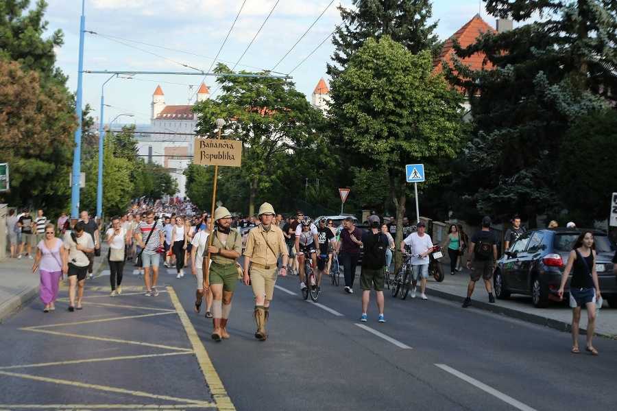 Protest proti Robertovi Ficovi