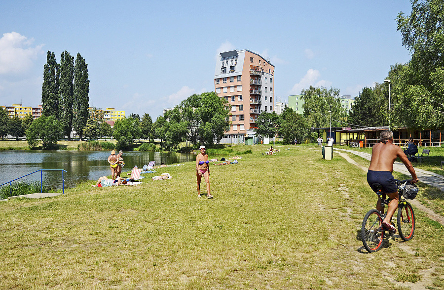 Prírodné kúpalisko Nad jazerom