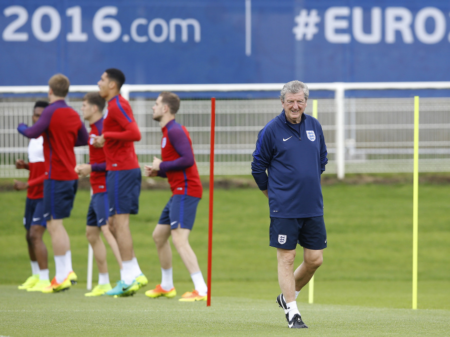 Roy Hodgson (vpravo) chystá