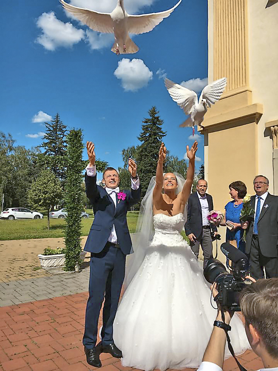 Novomanželia prekvapili hostí symbolickým