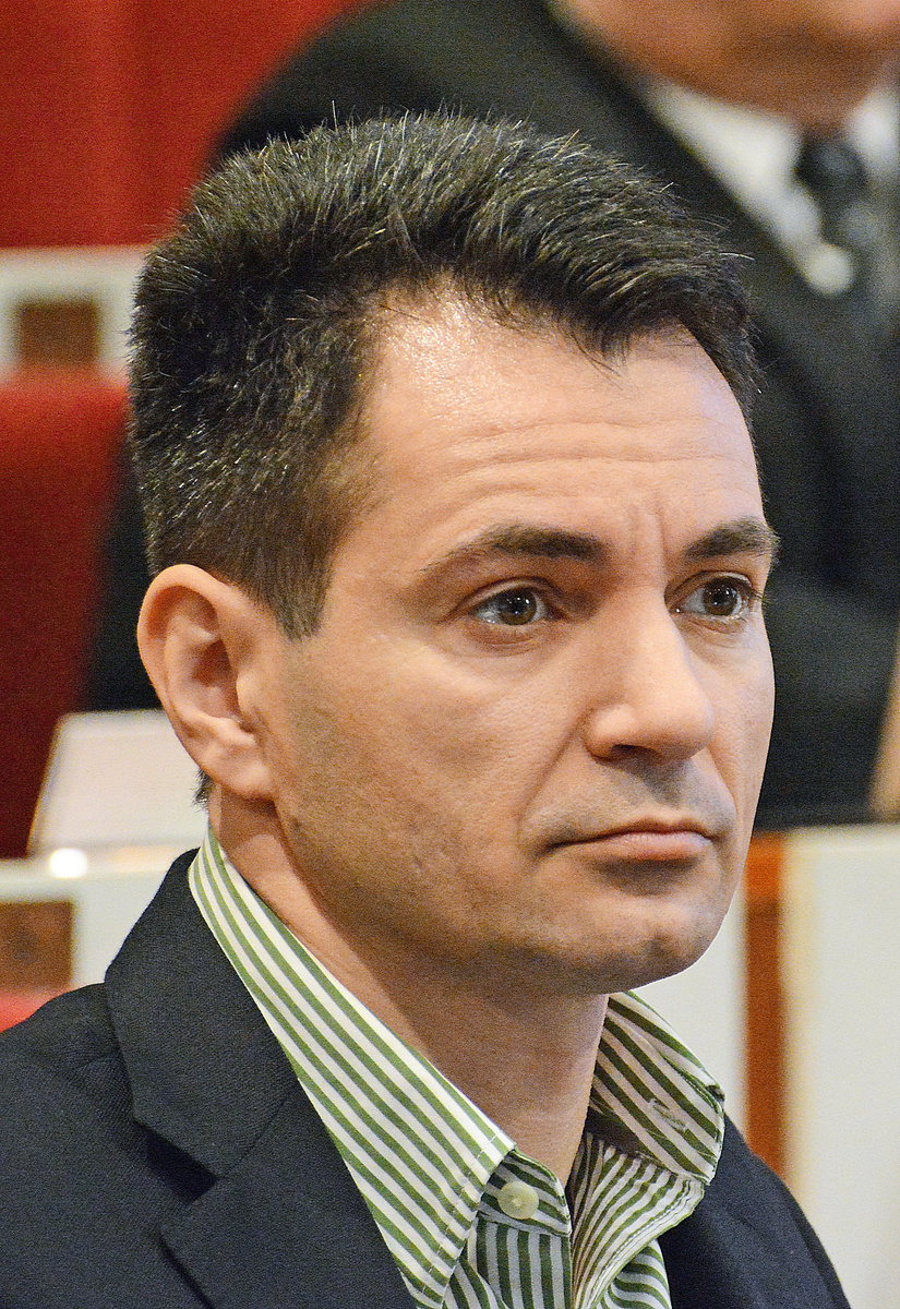 Poslanec Miloš Ihnát.