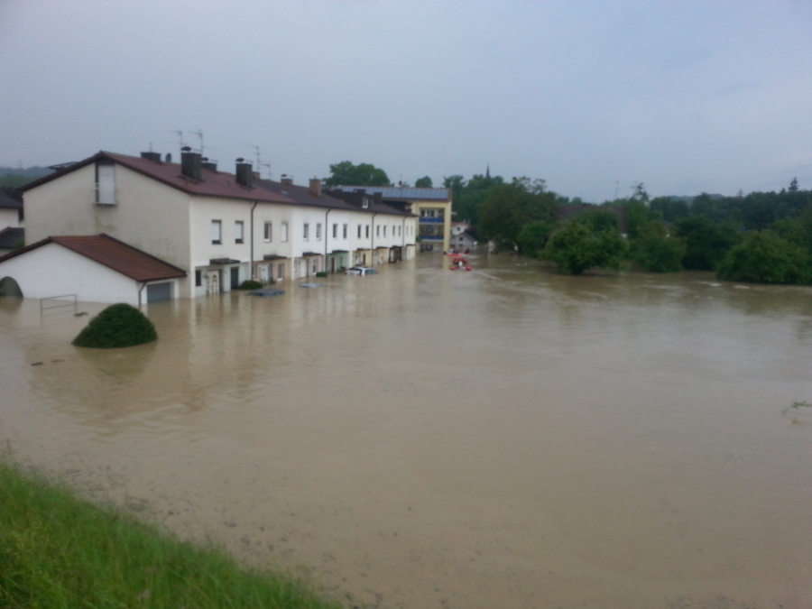 Zaplavená obec Simbach am