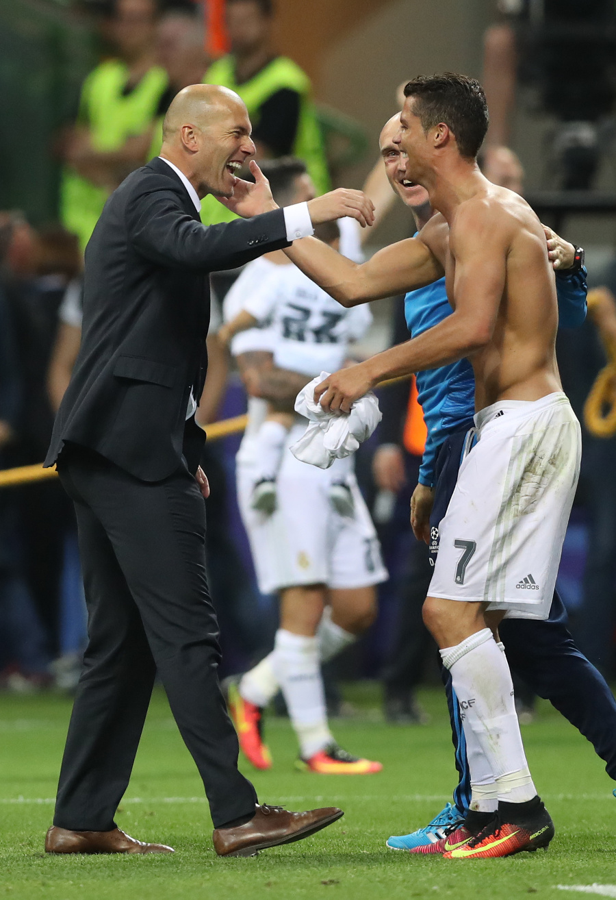 Tréner Zidane s oporou