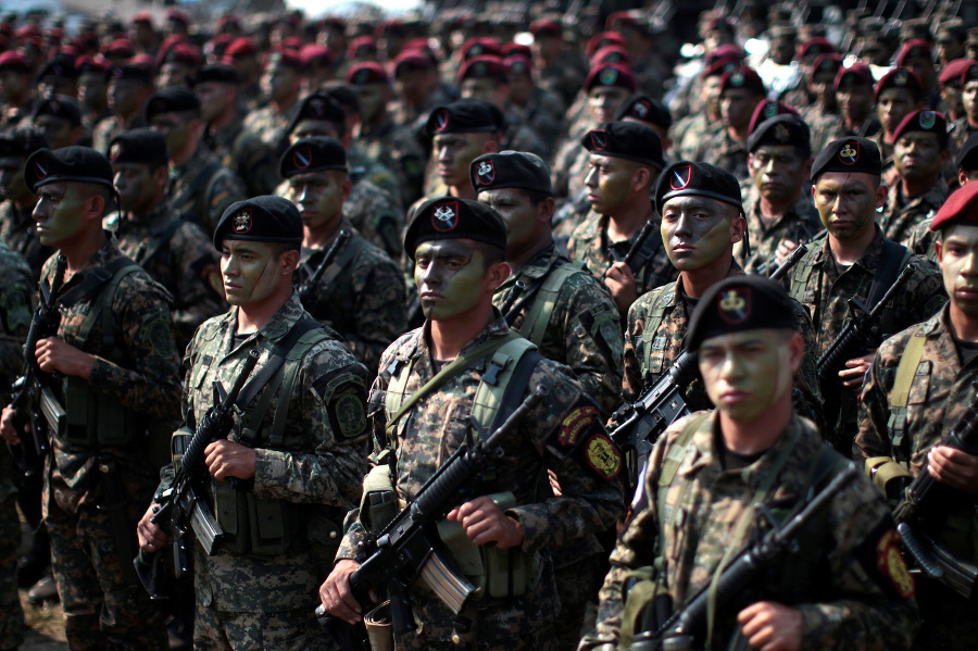 Špeciálna salvadorská armáda zložená