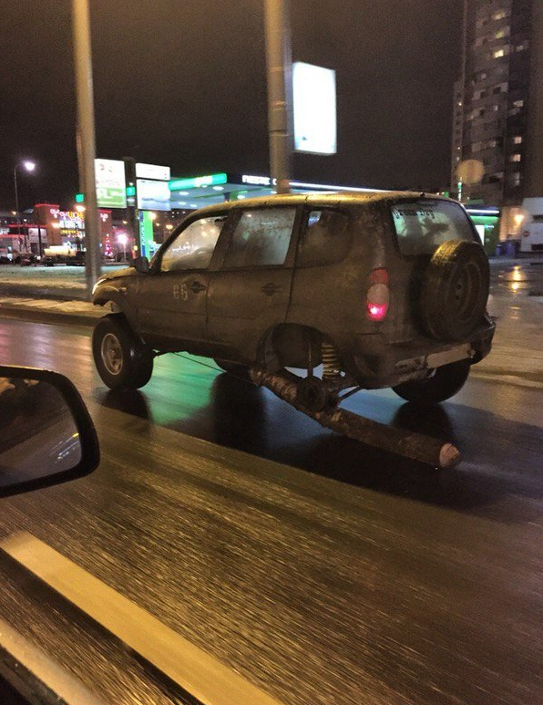 Auto na stračej nôžke.