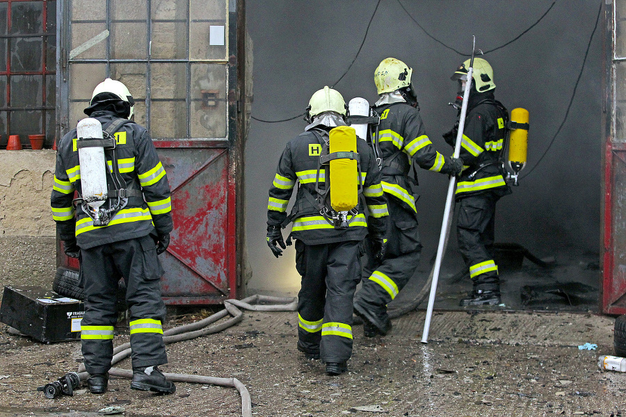 Bratislavskí hasiči sa opäť