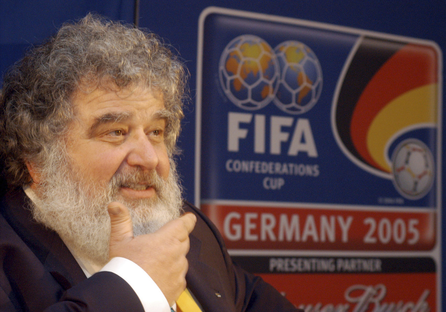 Chuck Blazer naozaj pripomína