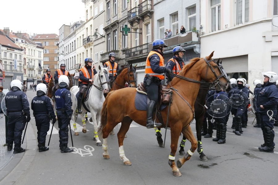 Polícia a vojaci sú