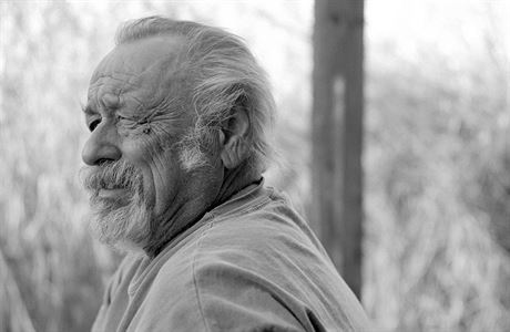 Zomrel Jim Harrison