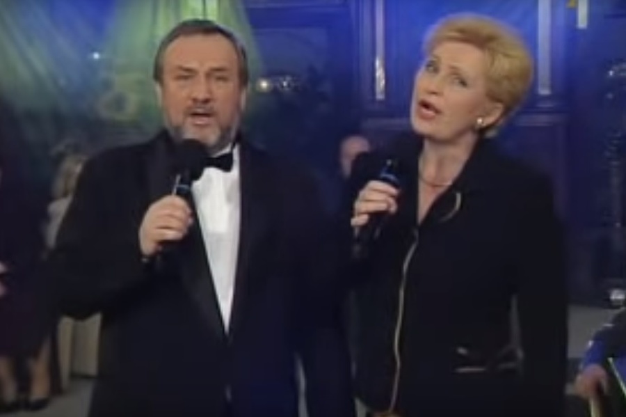 Slavomír a Anna Benkovci na archívnom zábere z vystúpenia.