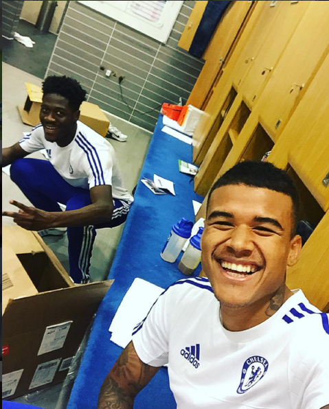 Kenedy v šatni FC