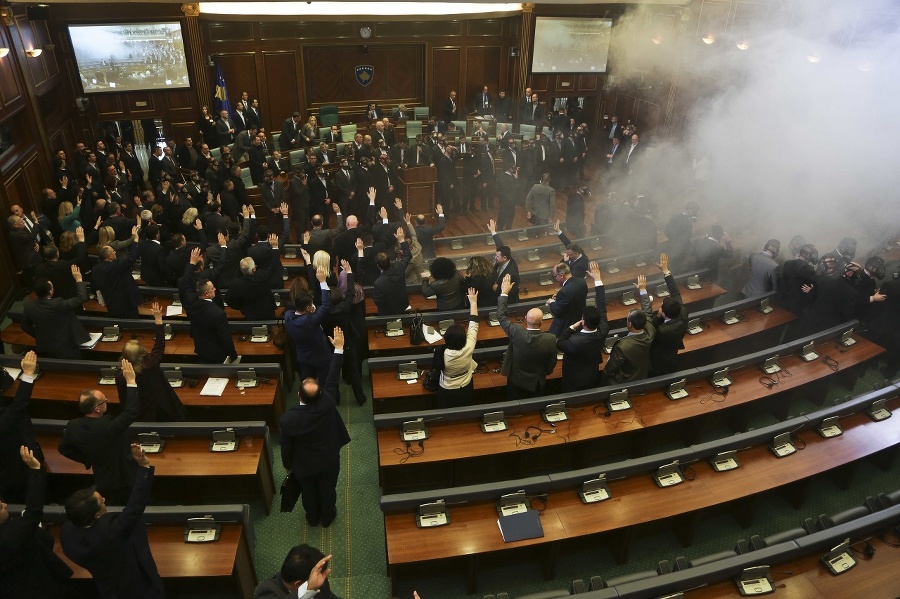 Opoziční poslanci zablokovali parlament