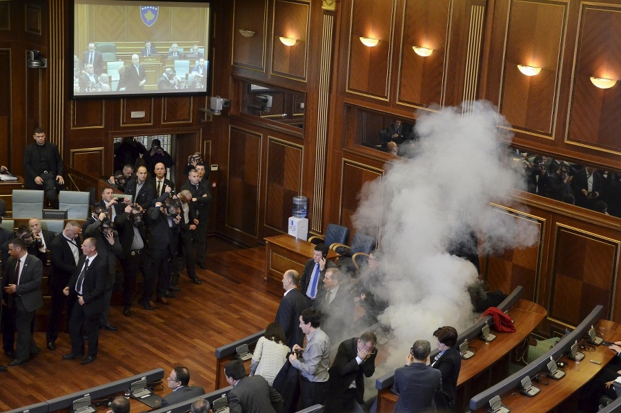 Opoziční poslanci zablokovali parlament