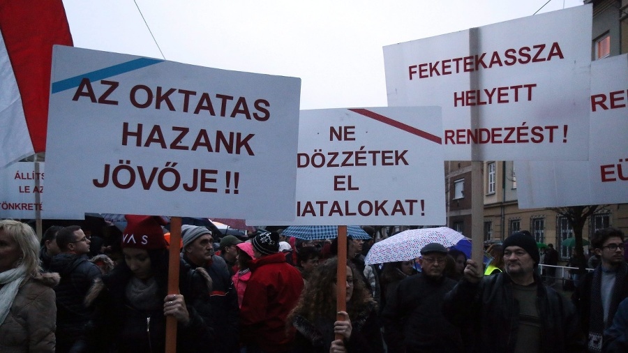 Protest maďarských pedagógov 3.