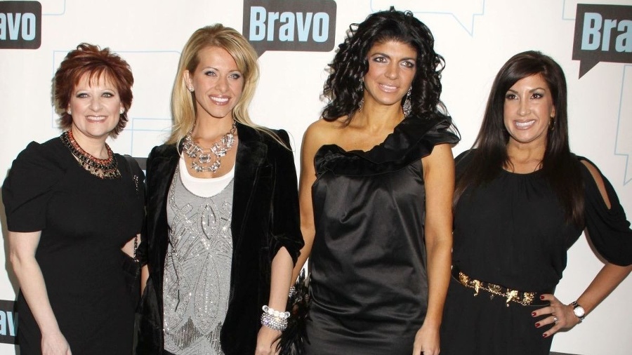 Teresa Giudice (druhá sprava)