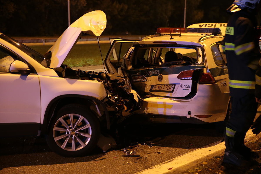 Policajné auto, do ktorého