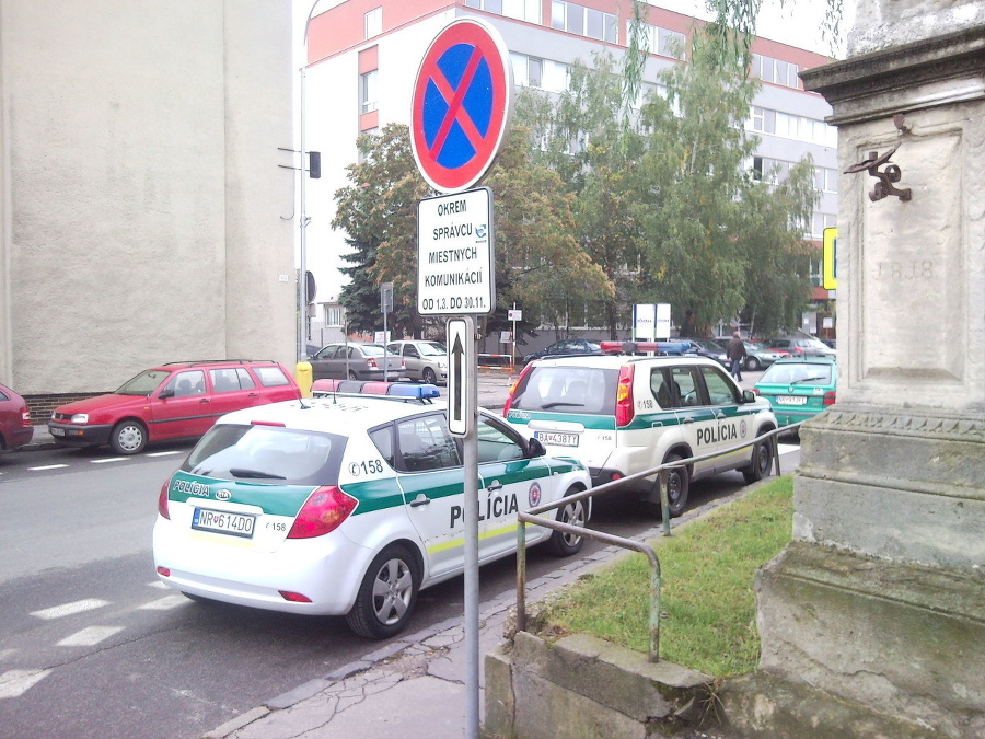 Policajti si v zákaze