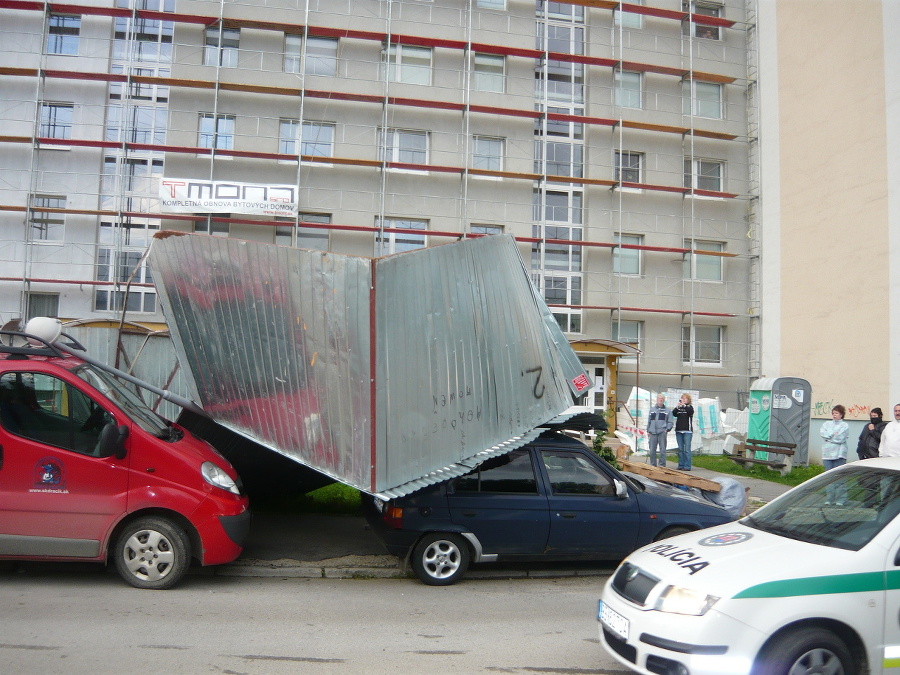 V Podlaviciach silný vietor