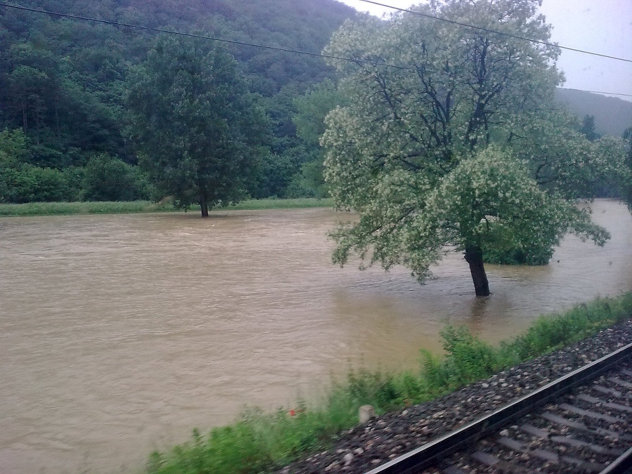 Pohľad z vlaku na