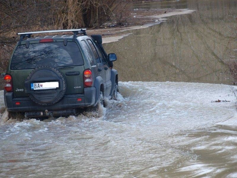 Vodič Jeepu ešte netuší,