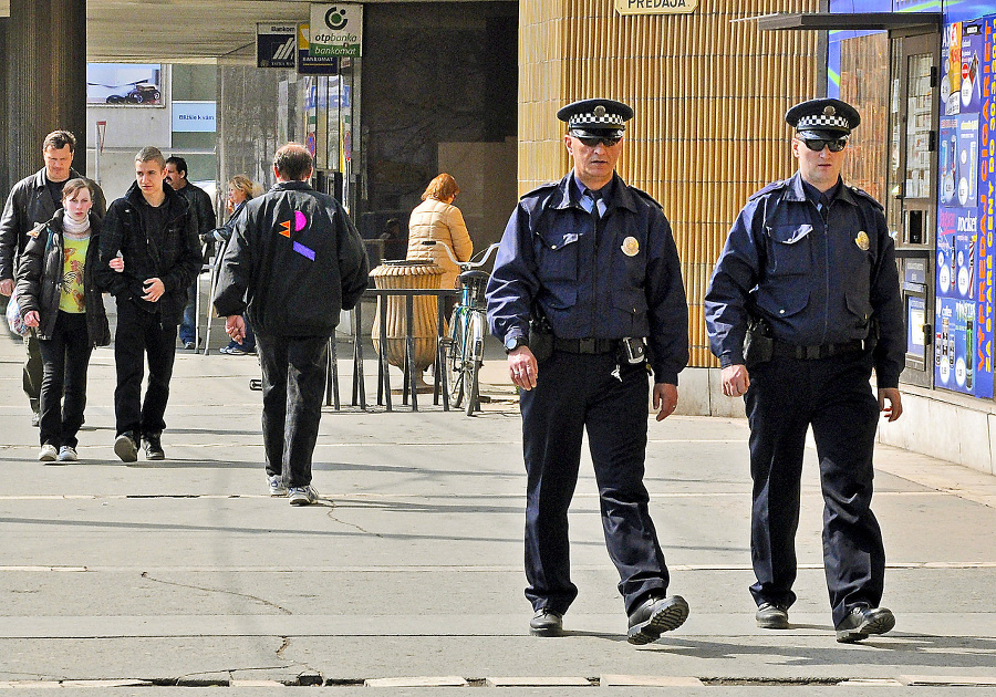 112 mestských policajtov: Náklady