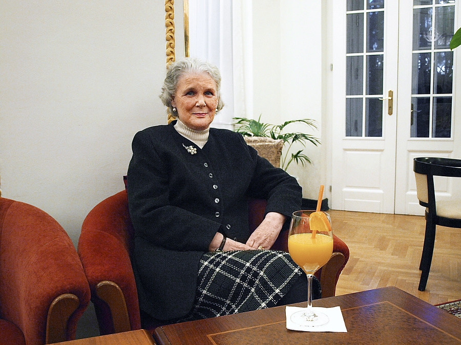 Warwara Kuhnelt Leddihn (75)