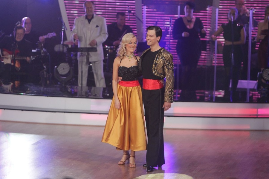 Víťazmi piateho ročníka tanečnej súťaže Let´s Dance sa stali Jana Hospodárová a Matej Chren.