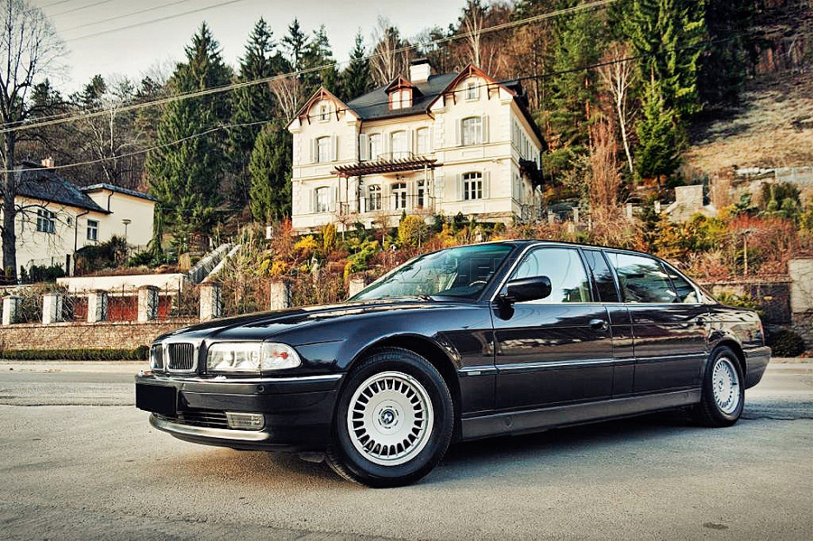 Toto BMW 750iXL L7