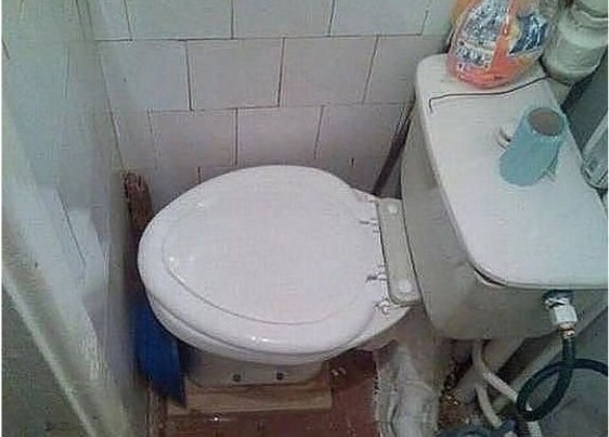 Pred použitím tohto wc