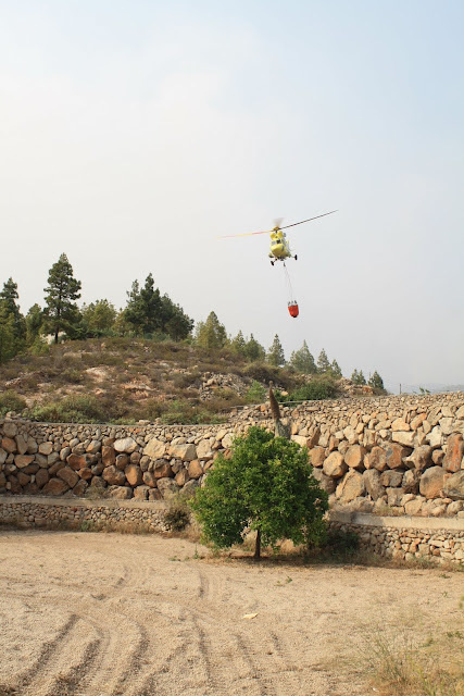 Helikoptéram sa mohutný požiar