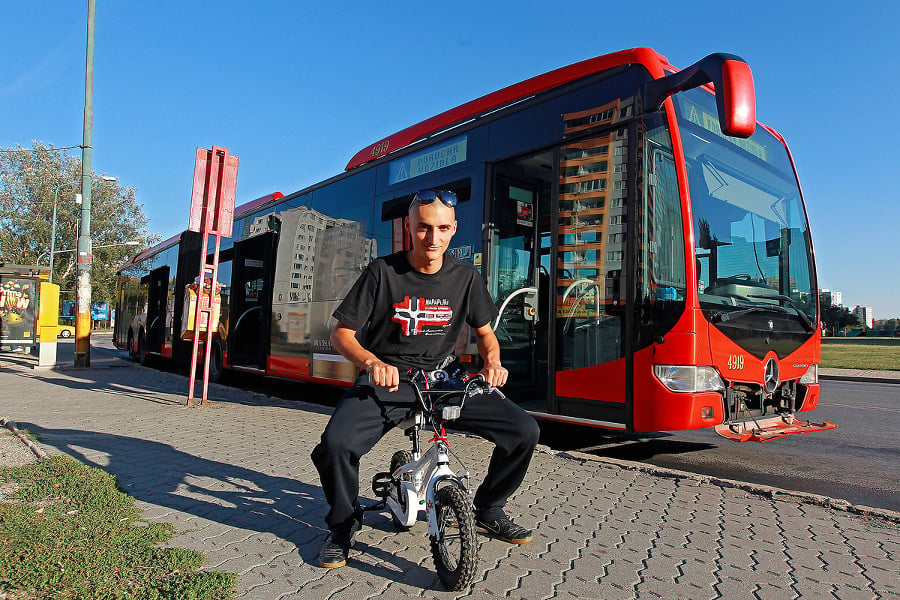 Tomášovi napriek negatívnym skúsenostiam