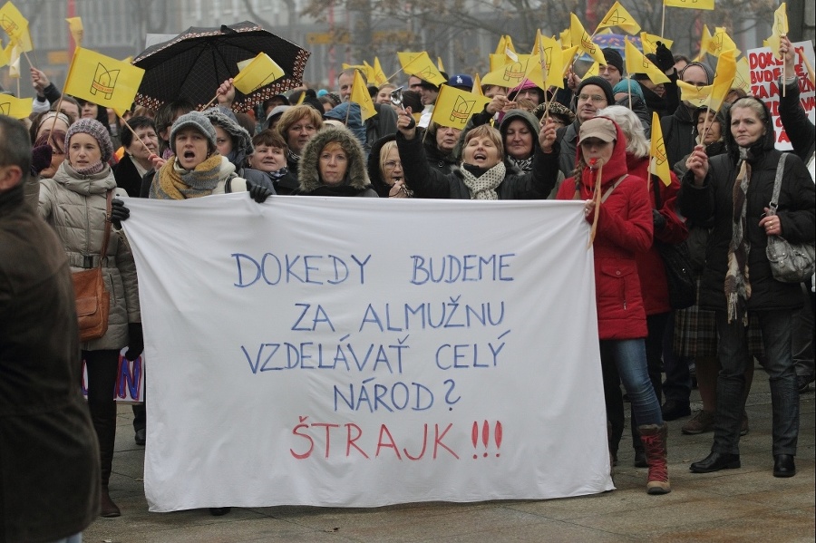 Dokedy budeme za almužnu vzdelávať celý národ? 