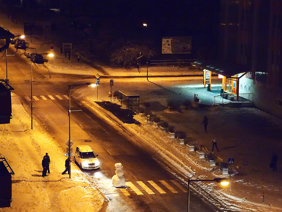 Bratislava, Pekná cesta, 22.00: