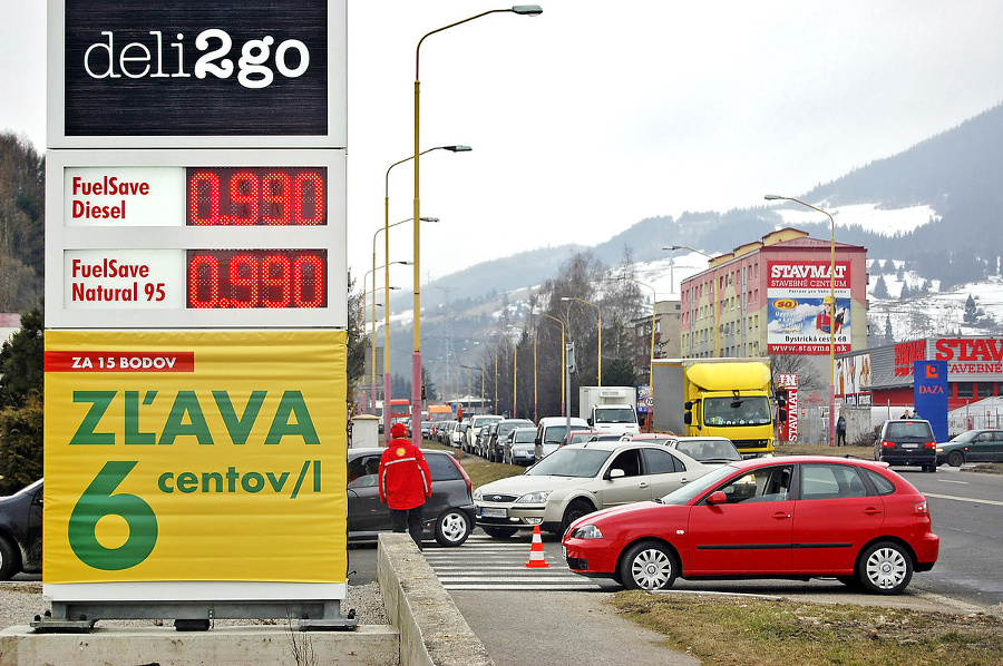 Na natankovanie sa čakalo