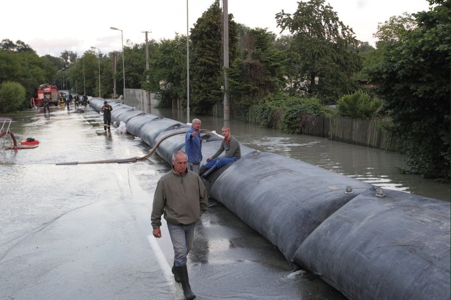 Protipovodňové hrádze na Devíne