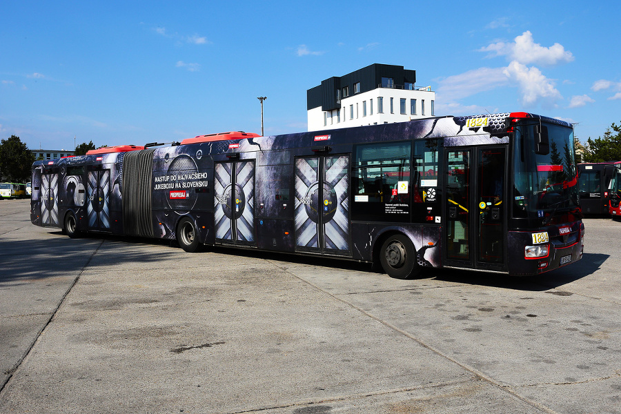 Bratislavská MHD má autobus