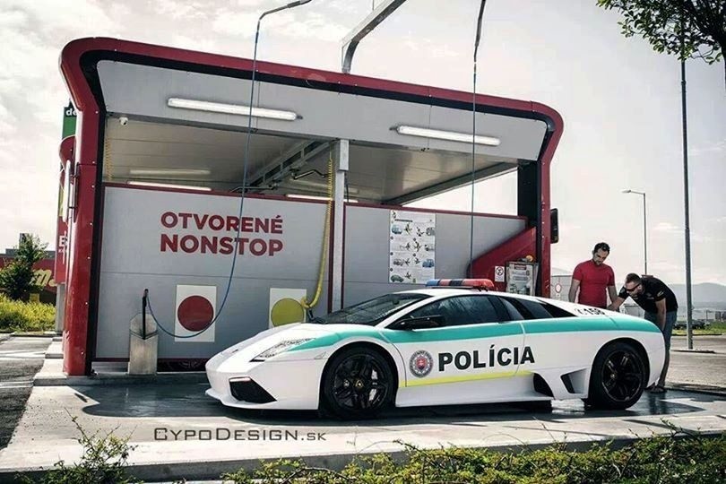 Aj policajné lamborghini potrebuje