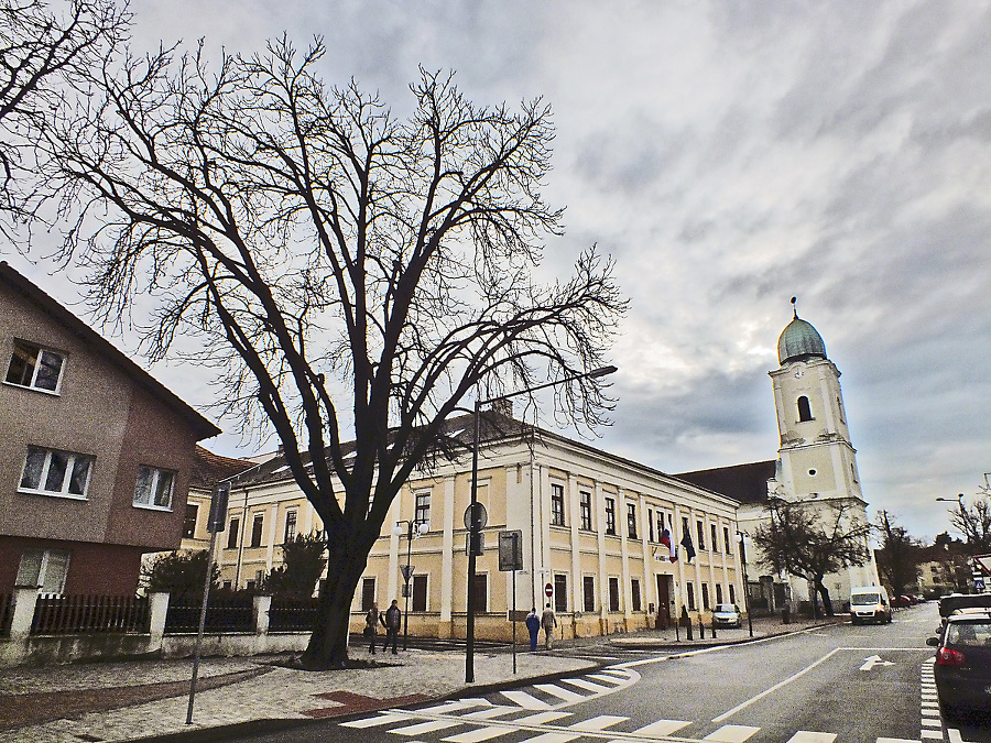 Evanjelický kostol a budova