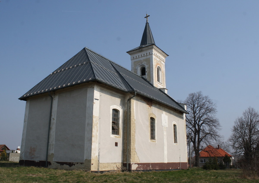 Kostol v Sľažanoch.