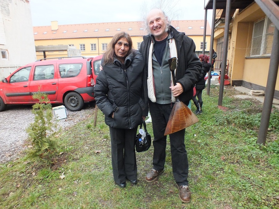 Hudobník s manželkou Helenou.