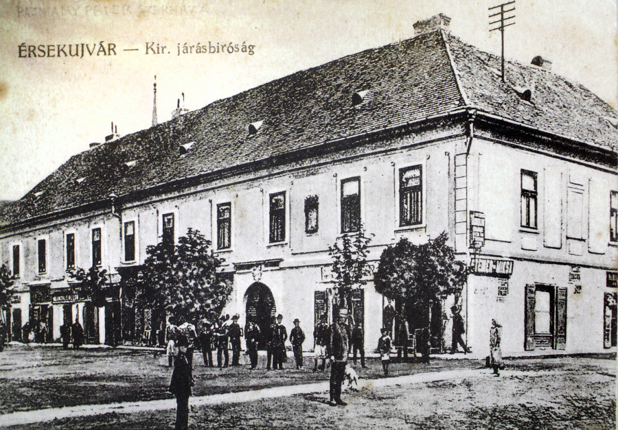 Rok 1910: Arcibiskuspký palác.