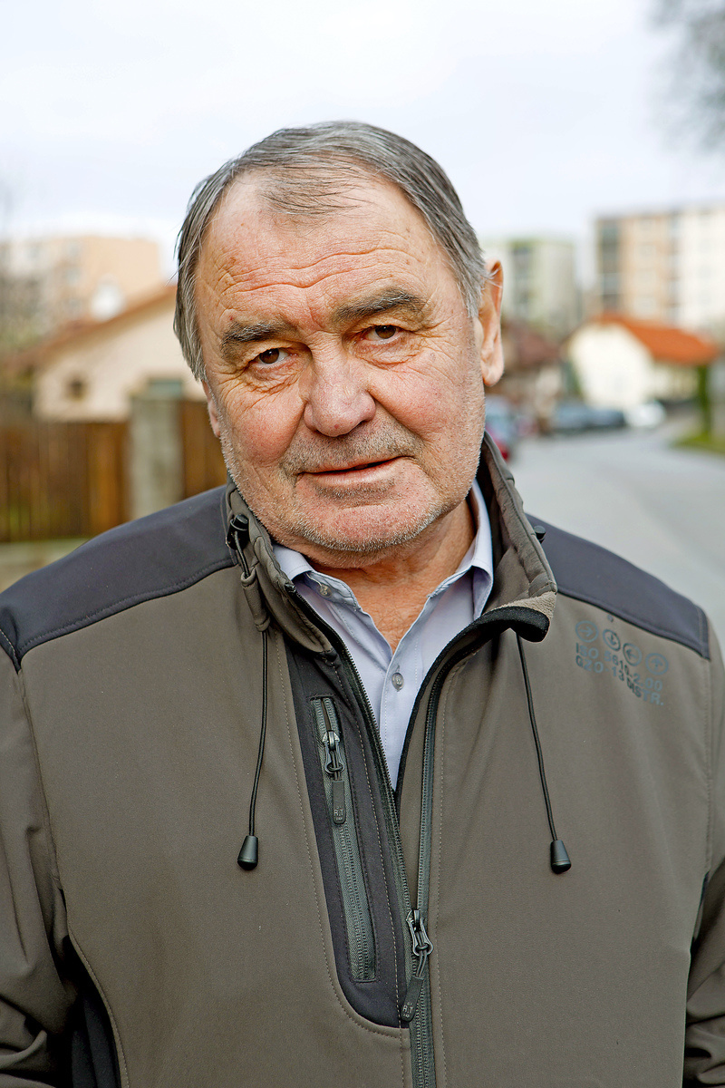 Július, 70