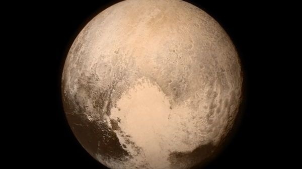 Snímka Pluta zo sondy