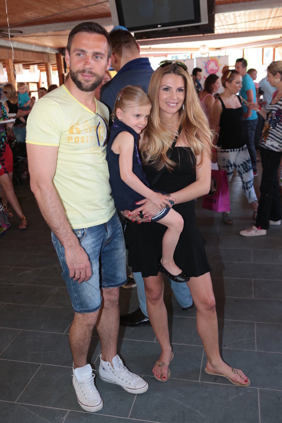 Roman Vojtek s manželkou a dcérou.