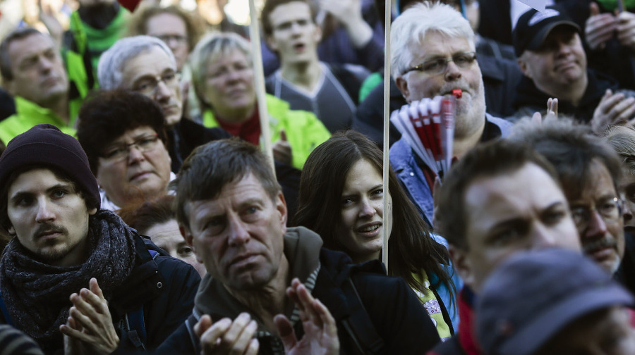 Ľudia v Berlíne protestovali