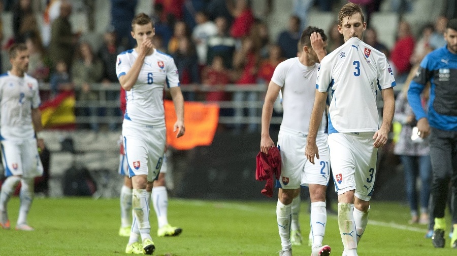 Slovenskí futbalisti v popredí