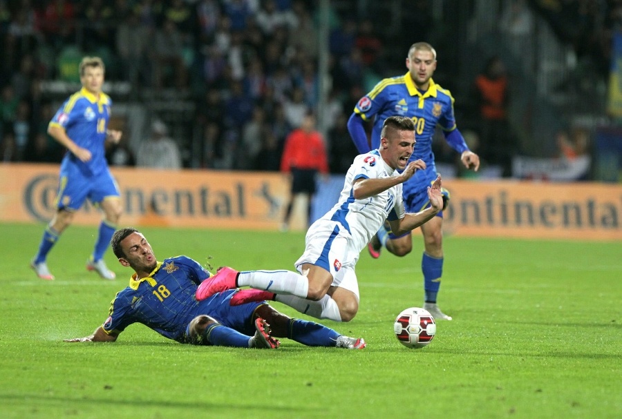 Slovenskí futbalisti v zápase