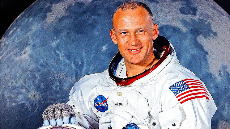 Legendárny astronaut Buzz Aldrin